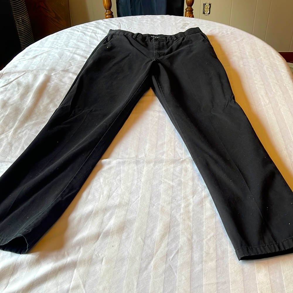 Signature mens black pants 33x34 never worn